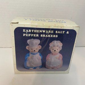 Earthware Salt & Pepper Shackers  Mama and Papa Bear